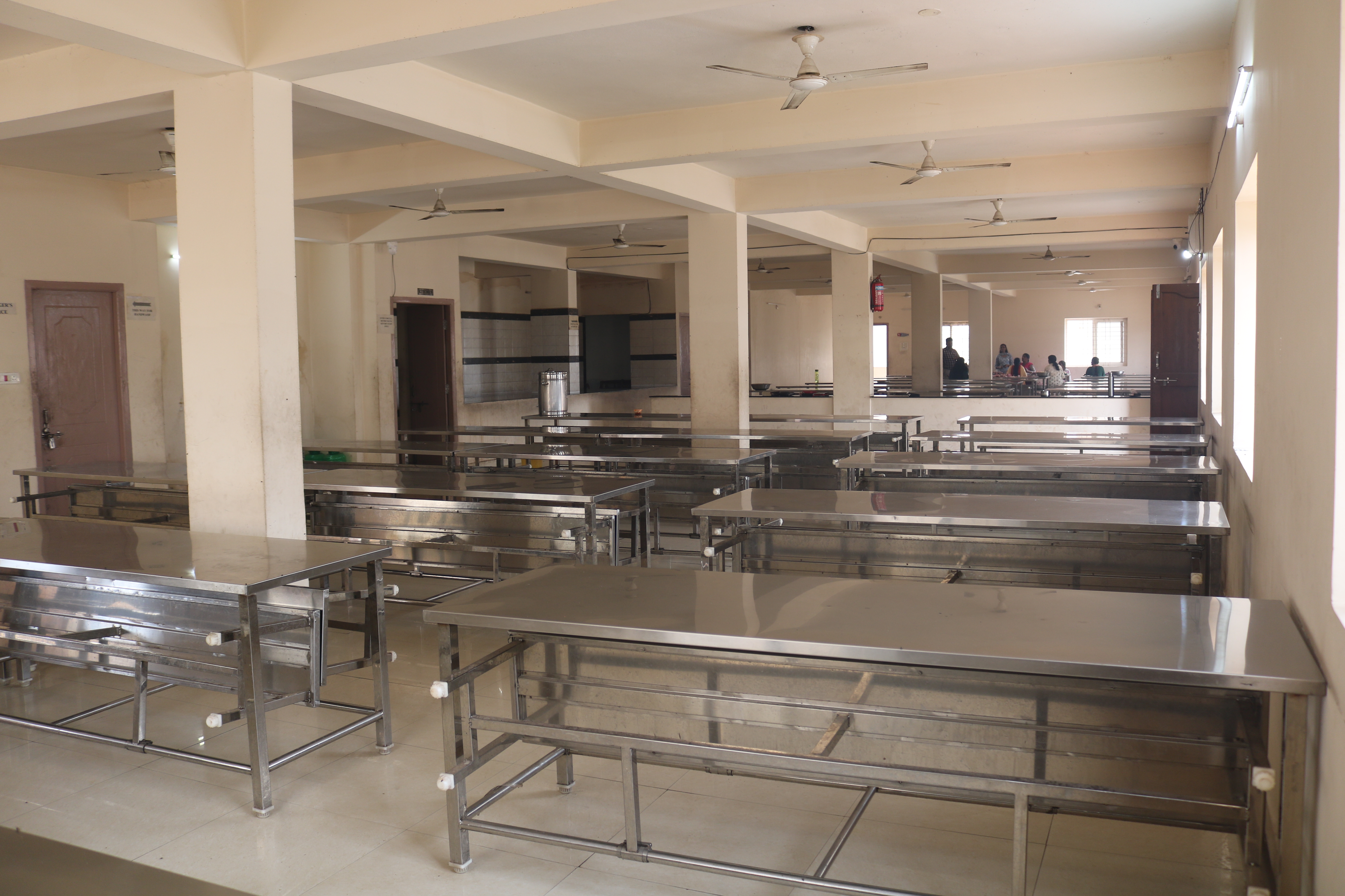 Shekhinah dining hall